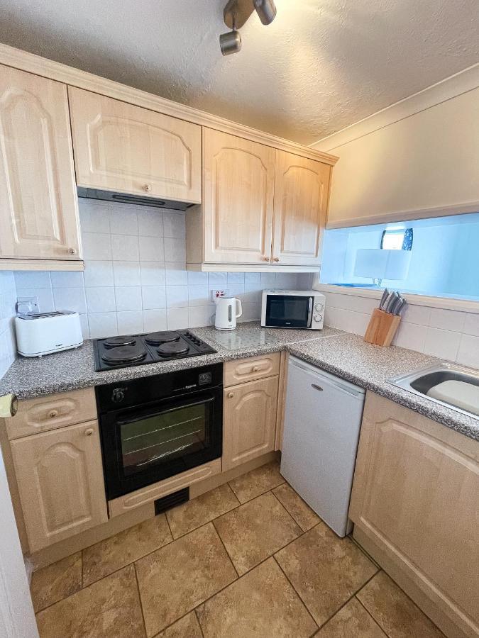 1 Chatsworth Riverscape Apartments - Riverview Apartment In Great Location With Free Parking Overlooking The Gannel Just A Short Walk From Newquays Incredible Beaches And Local Amenities New Quay Exterior foto